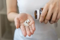 "B" vitaminlər qrupu: Nə ilə yaxşı mənimsənilir, nə zaman qəbul edilməlidir?