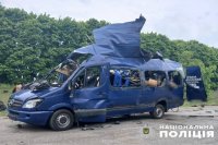 Ukraynada avtobus PUA ilə vuruldu - Ölənlər və yaralananlar var